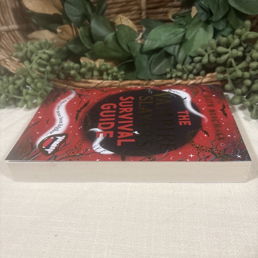 The Vampire Slayer's Survival Guide by Katy Birchall [Paperback] New Fantasy - Picture 7 of 11